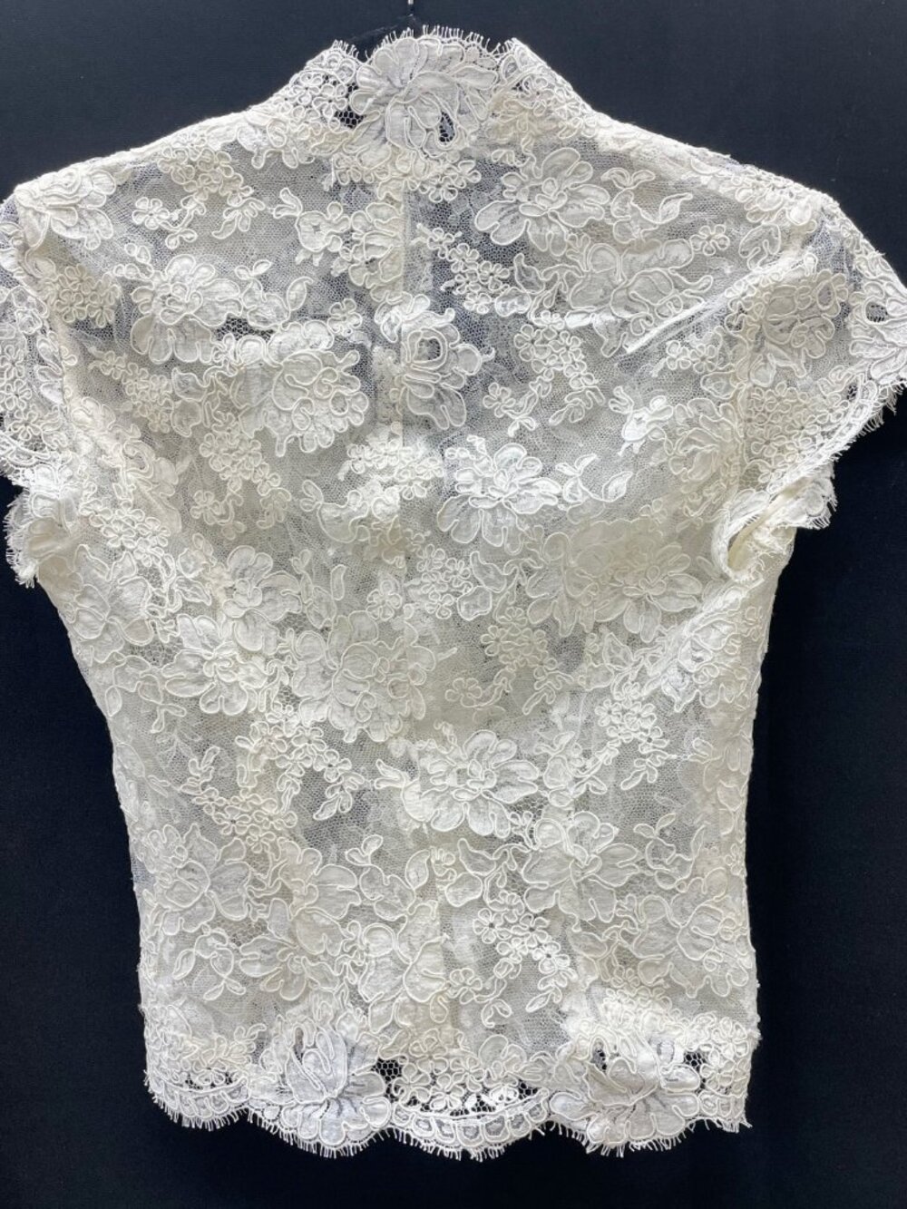 Cap Sleeve Ivory Lace Bridal Bolero Jacket - Picture 2 of 3